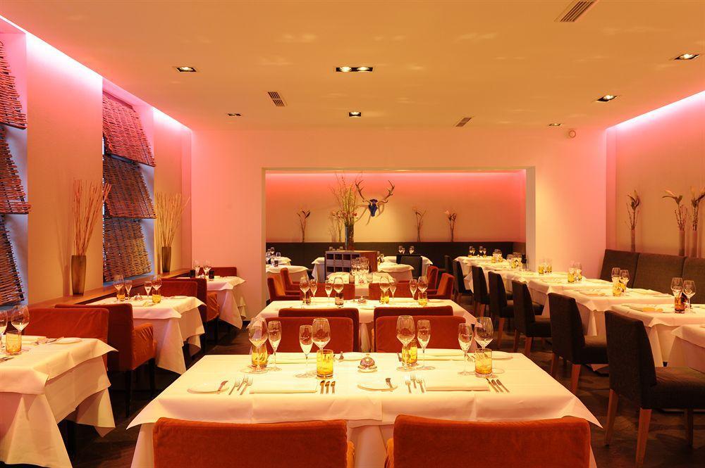 Hotel Blauer Bock Munchen Bagian luar foto