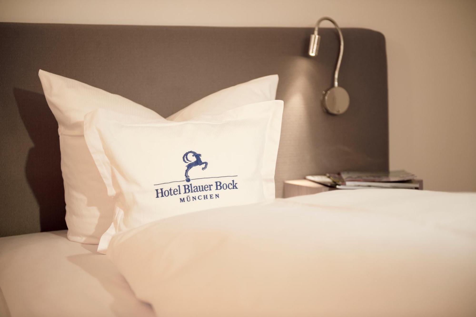 Hotel Blauer Bock Munchen Bagian luar foto