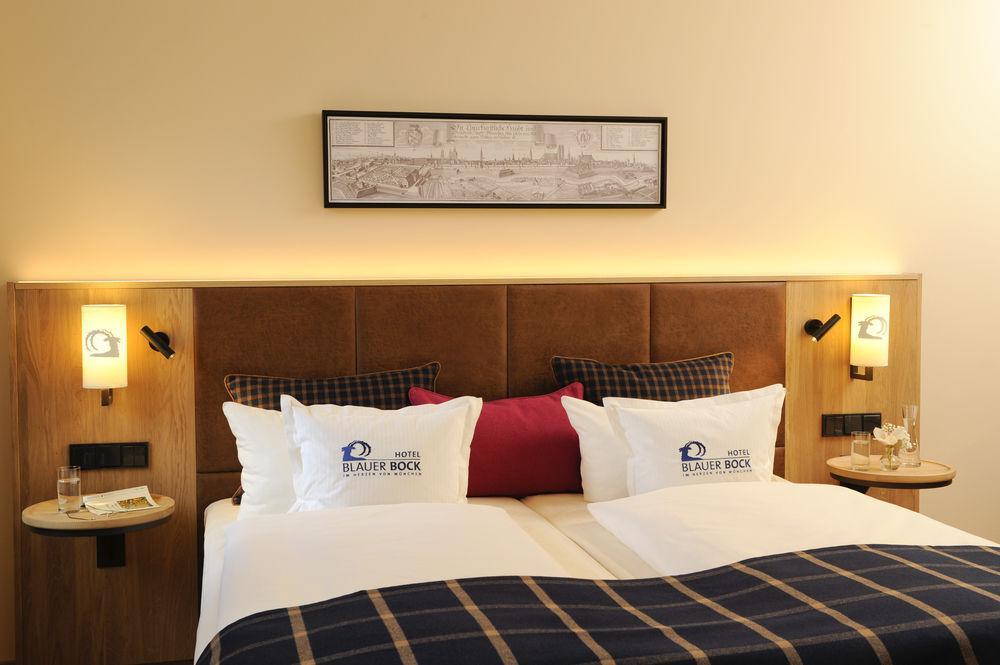 Hotel Blauer Bock Munchen Bagian luar foto
